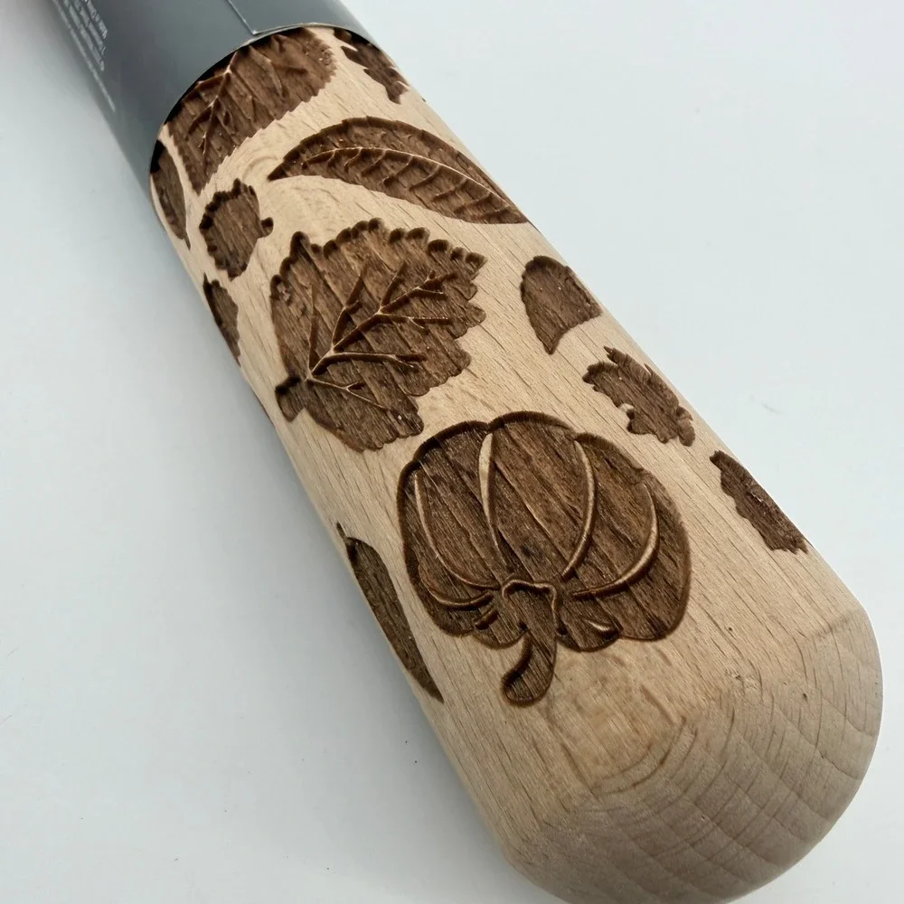 Williams Sonoma Rolling Pin Harvest Impression Wood Brown Leaf Pattern 15.25in